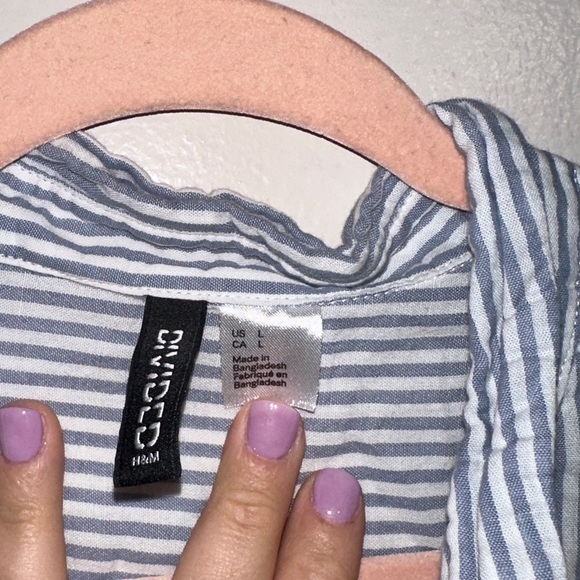 H&M Button Down Shirt - Picture 2 of 2